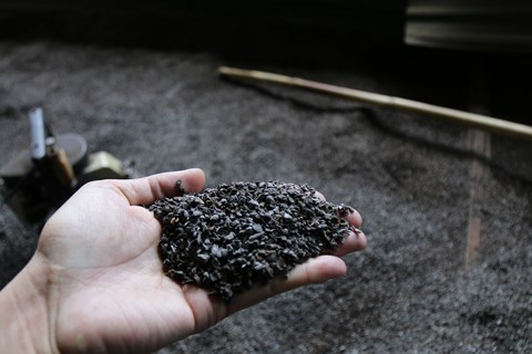 Cà phê trộn pin: Sự tàn nhẫn không thể nào chấp nhận trong kinh doanh