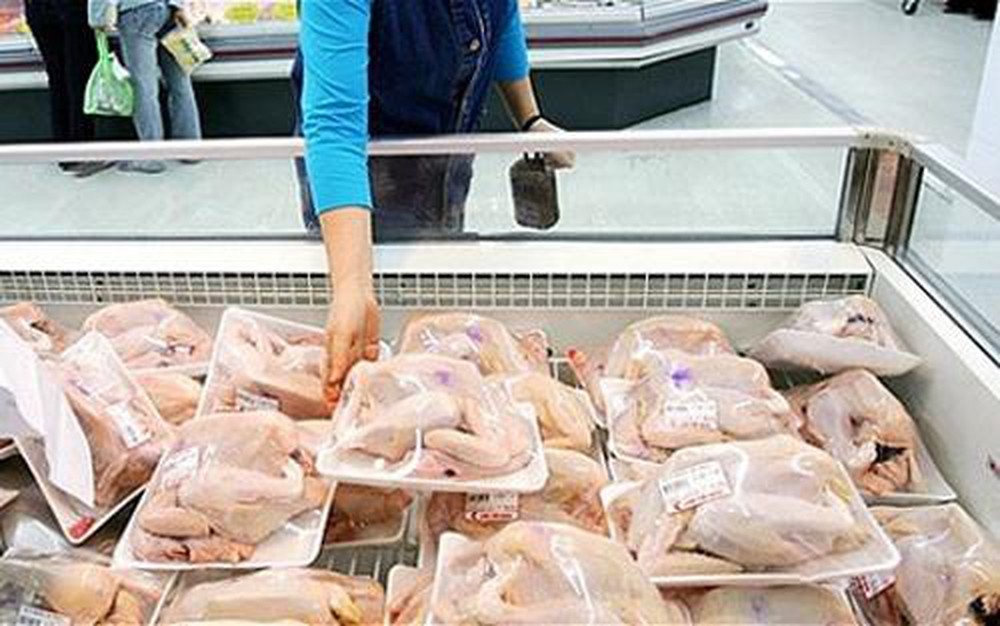 Gà nhập khẩu rẻ, gà nội địa điêu đứng