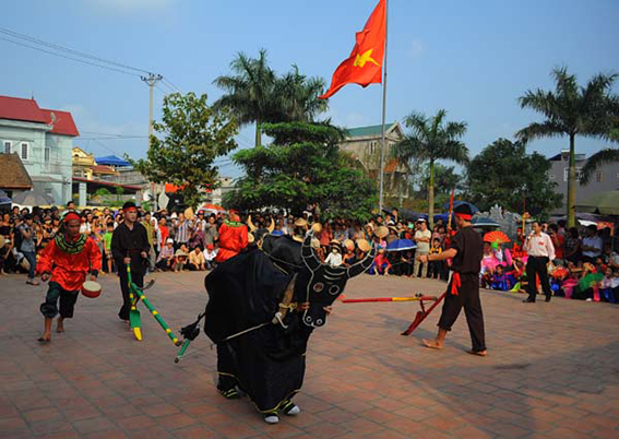 Ông trâu trong hội làng Hà Nội