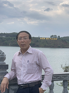Bài thơ Sau chiếc xe chở rác của tác giả Nguyễn Văn Thắng 