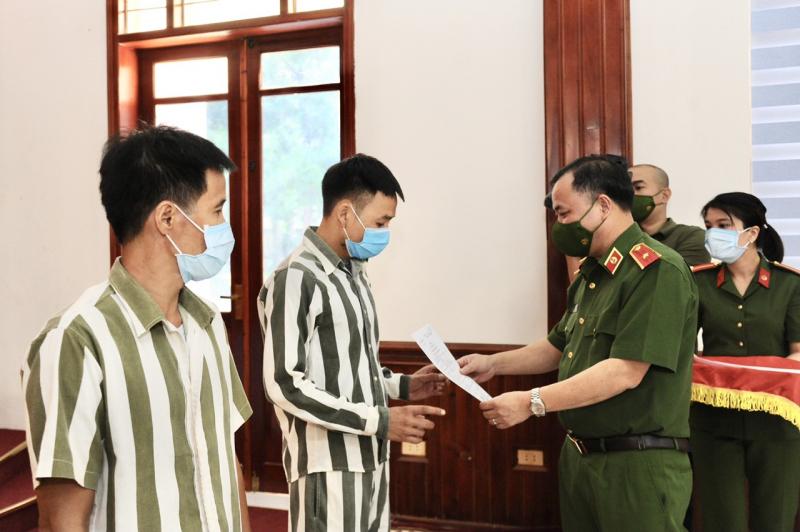 Hướng dẫn cụ thể thủ tục xét đặc xá năm 2022