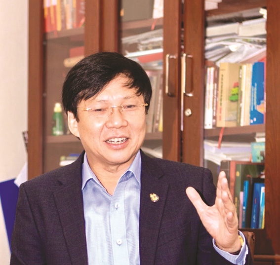 Lửa chiến đấu - lửa yêu thương trong ngọn bút