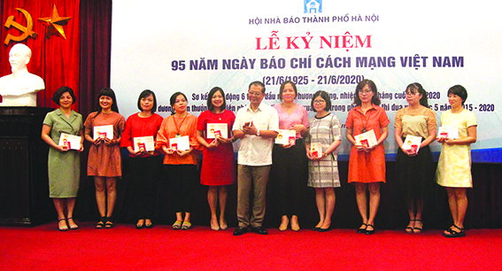 Hội Nhà báo Thành phố Hà Nội kỷ niệm 95 năm Ngày Báo chí Cách mạng Việt Nam