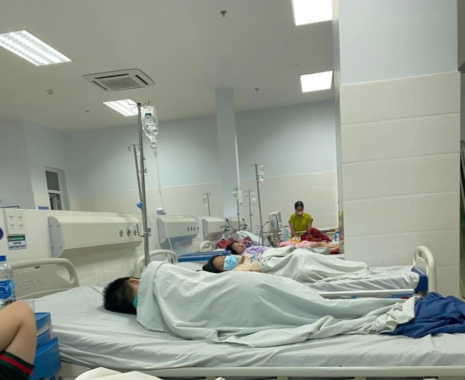 Nha Trang: Vụ ngộ độc thực phẩm tại trường Ischool, một học sinh đã tử vong