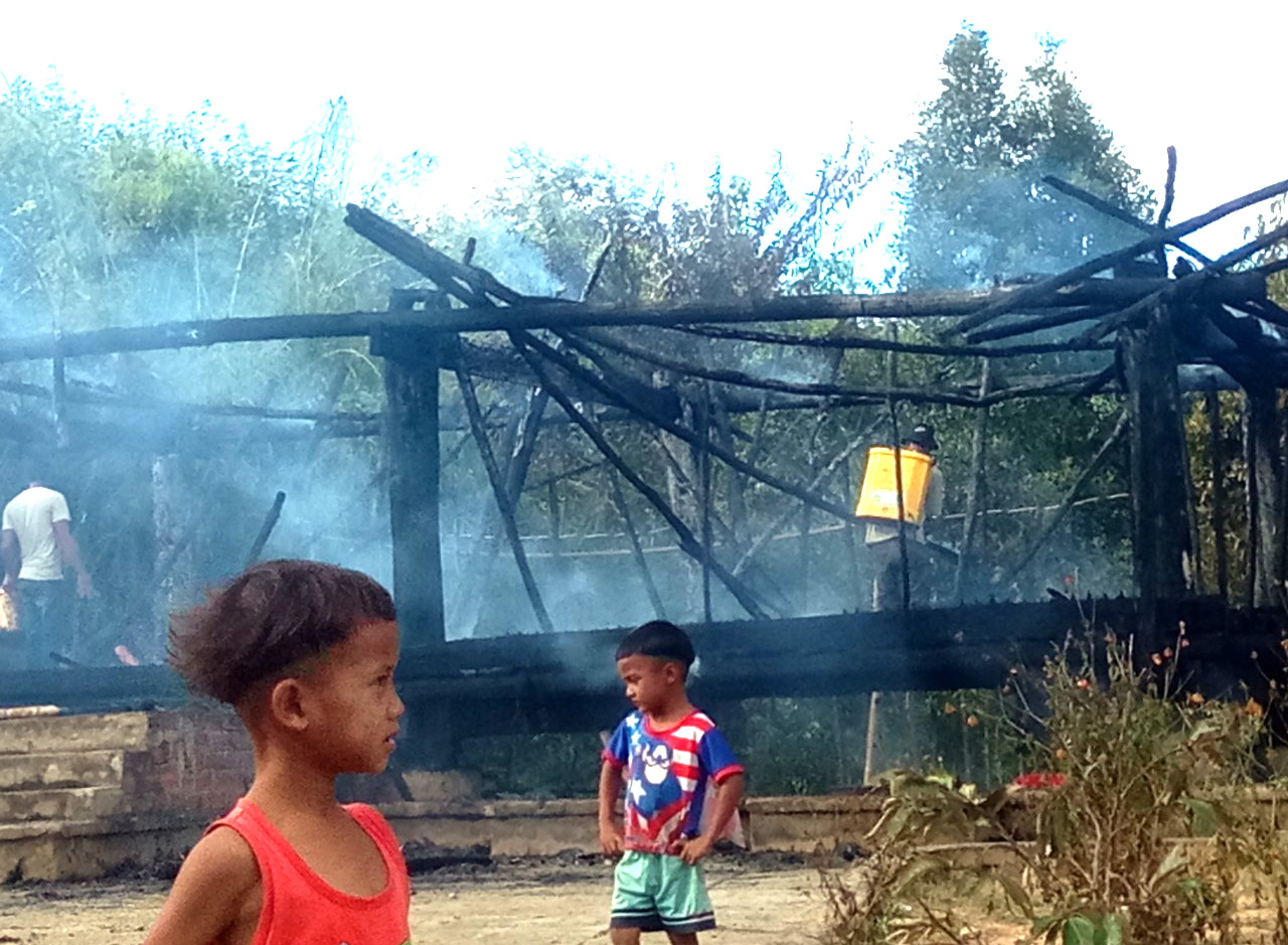 Cháy nhà rông tại Kon Tum