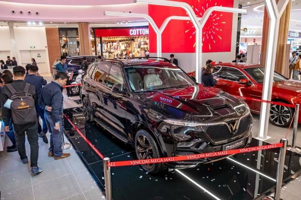 VinFast khai trương showroom 3S mới tại Vincom Mega Mall Ocean Park
