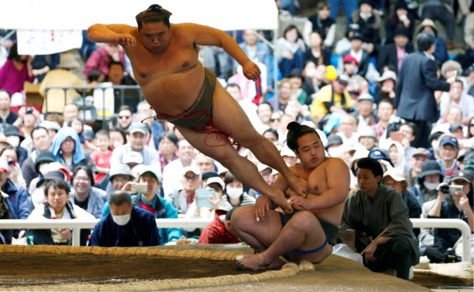 Cận cảnh lễ hội Sumo truyền thống Nhật Bản