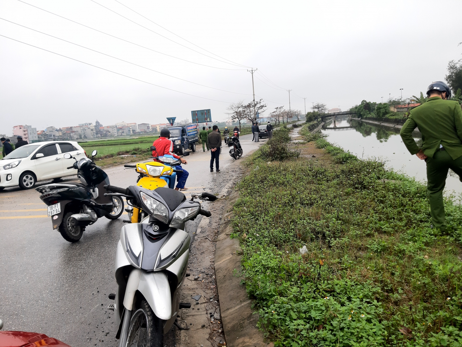 Nam Định: Phát hiện một thi thể trôi trên sông